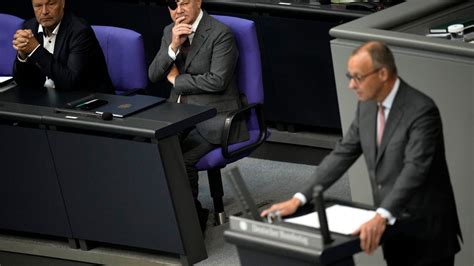 Scholz calls for a broad pact to slash bureaucracy and modernize Germany